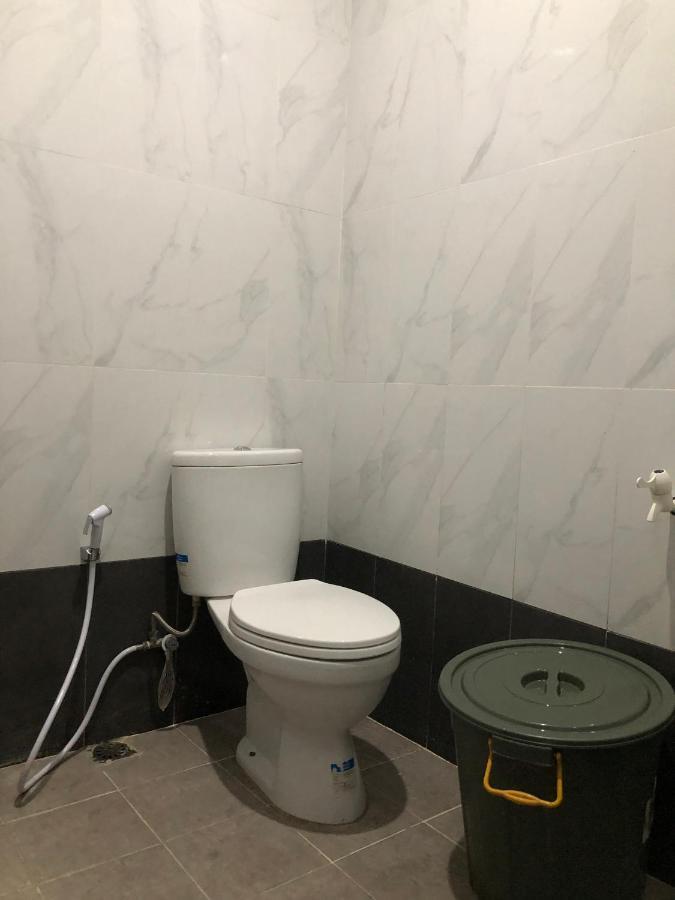 Bening Asri Guesthouse タンゲラン エクステリア 写真