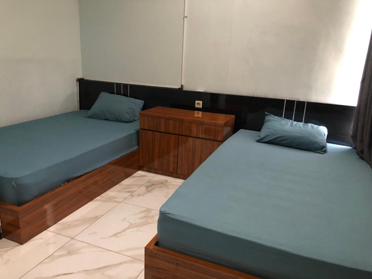 Bening Asri Guesthouse タンゲラン エクステリア 写真
